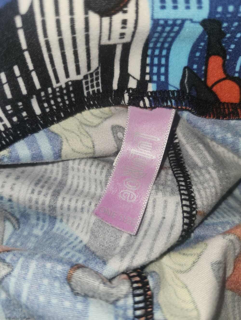💨EUC LuLaRoe X Disney "The Incredibles: DASH💨 in The City Leggings" One Size - Picture 5 of 7